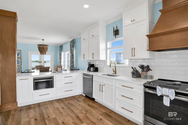 2136 W Beach Boulevard, Gulf Shores, AL 36542