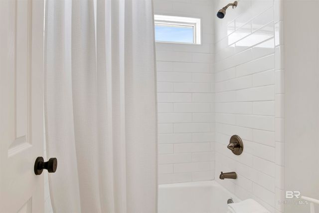 2136 W Beach Boulevard, Gulf Shores, AL 36542