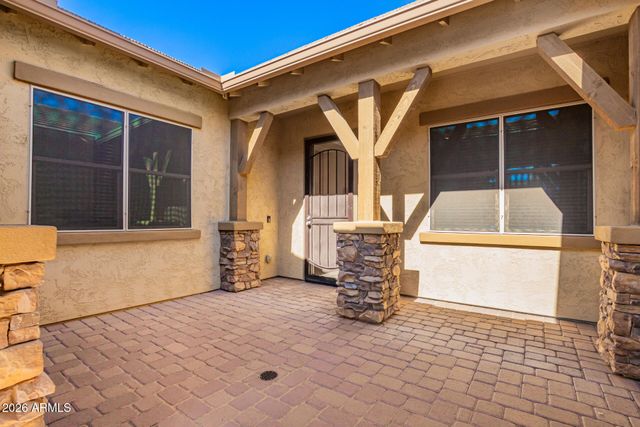 3888 E CHESTNUT Lane, Gilbert, AZ 85298