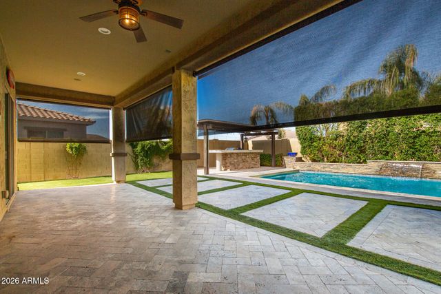 3888 E CHESTNUT Lane, Gilbert, AZ 85298