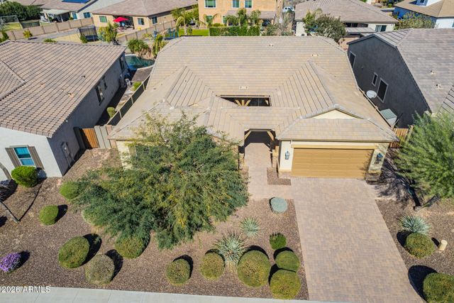 3888 E CHESTNUT Lane, Gilbert, AZ 85298