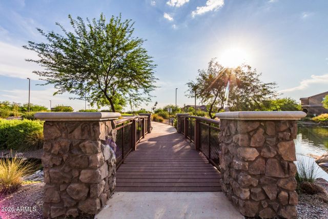 3888 E CHESTNUT Lane, Gilbert, AZ 85298