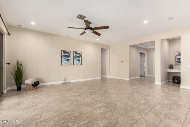 3888 E CHESTNUT Lane, Gilbert, AZ 85298