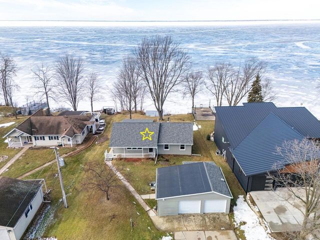 N6629 HARRISON ROAD, Hilbert, WI 54129