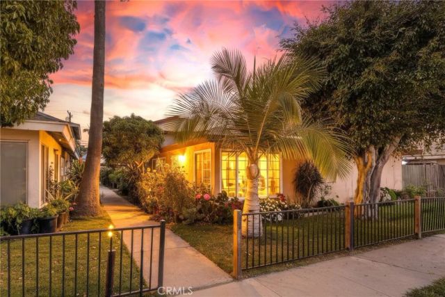 1813 Cedar, Santa Ana, CA 92707