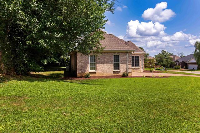 2530 Beaumont Drive, Evansville, IN 47725