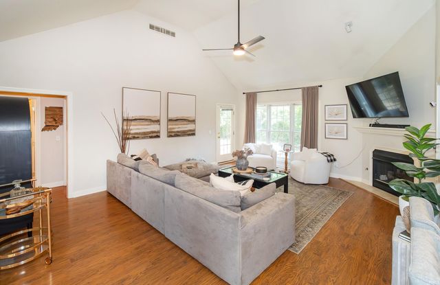 2530 Beaumont Drive, Evansville, IN 47725