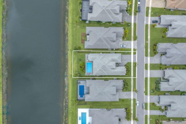 11340 Frosted Pine Manor, Boynton Beach, FL 33473