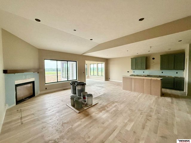 2200 Battle Creek Road, Lincoln, NE 68520