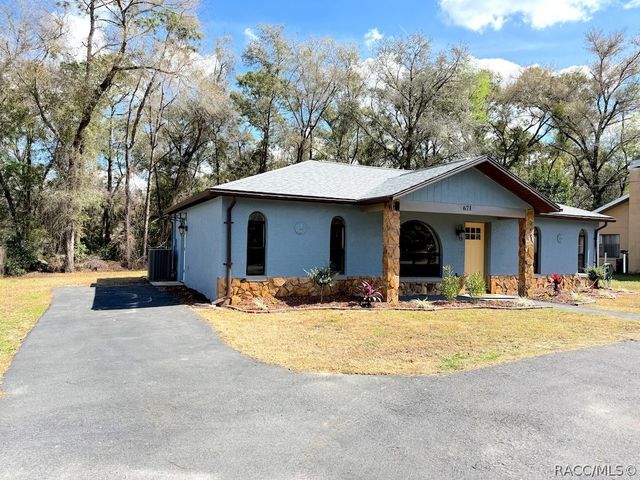 671 N Croft Avenue, Inverness, FL 34453