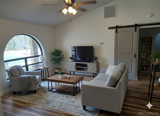 671 N Croft Avenue, Inverness, FL 34453