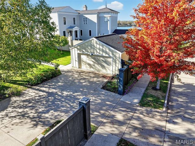 3525 Tarn Street, St Charles, MO 63301