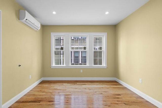 29 Fessenden 2, Boston, MA 02126