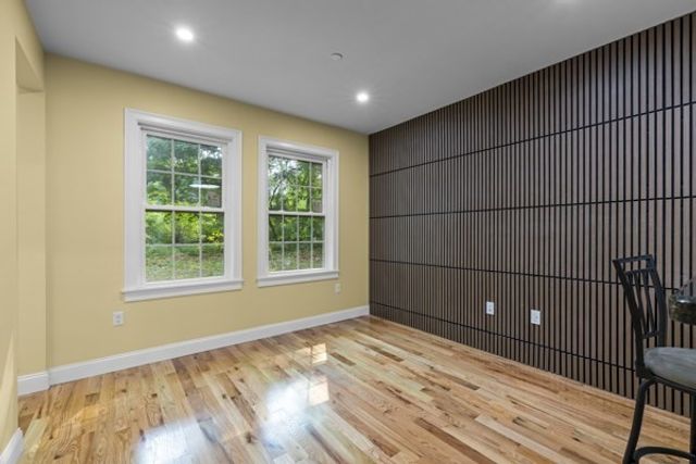 29 Fessenden 2, Boston, MA 02126