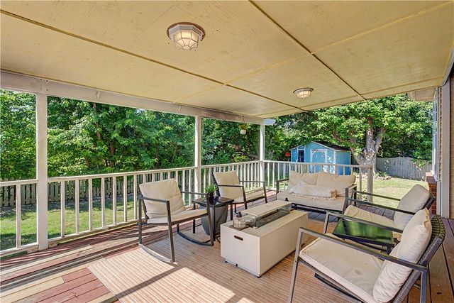 1210 W Sumac Street, Rogers, AR 72756