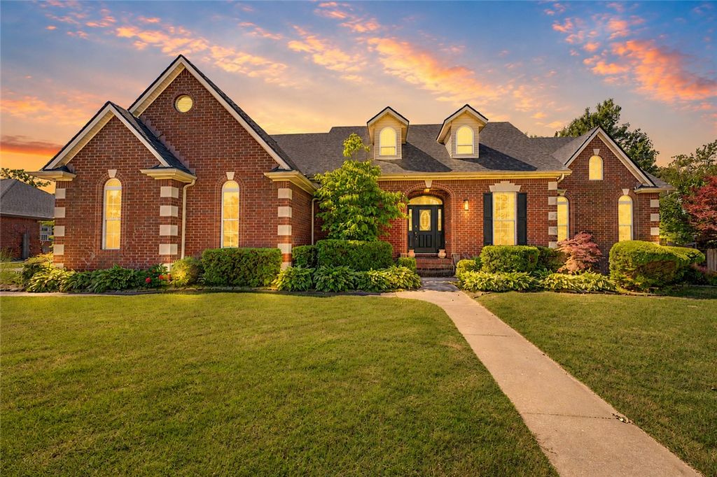 1210 W Sumac Street, Rogers, AR 72756