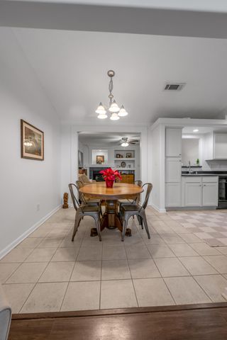 2708 Mountain Laurel Circle, Lexington, KY 40511