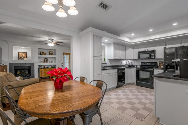 2708 Mountain Laurel Circle, Lexington, KY 40511