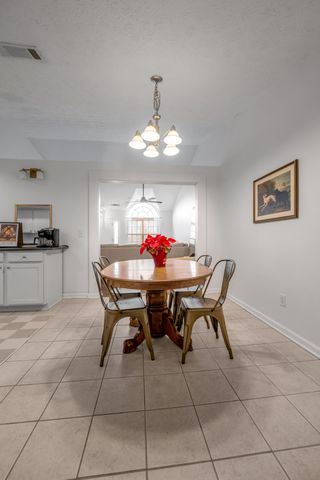 2708 Mountain Laurel Circle, Lexington, KY 40511