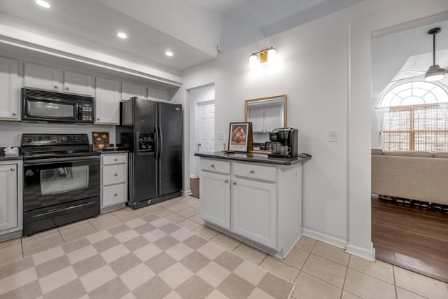 2708 Mountain Laurel Circle, Lexington, KY 40511