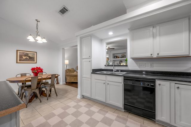 2708 Mountain Laurel Circle, Lexington, KY 40511