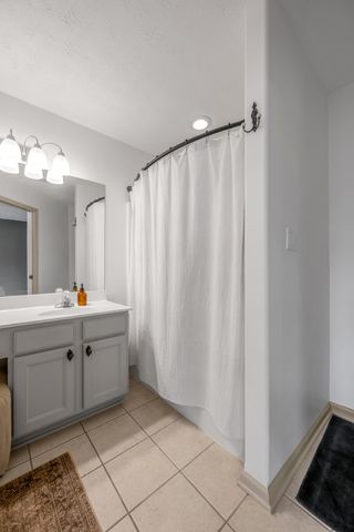 2708 Mountain Laurel Circle, Lexington, KY 40511