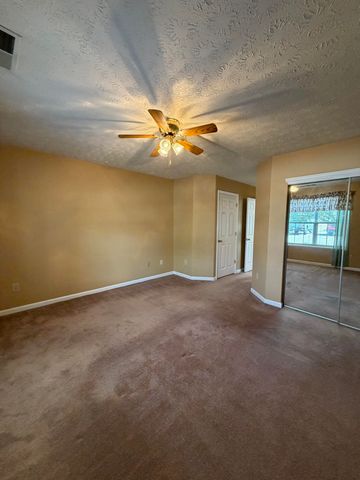1073 Hampshire Place Place, Florence, KY 41042