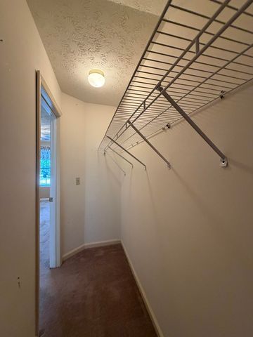 1073 Hampshire Place Place, Florence, KY 41042