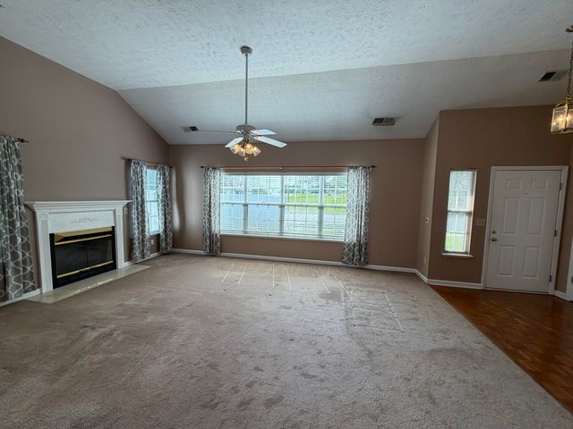 1073 Hampshire Place Place, Florence, KY 41042
