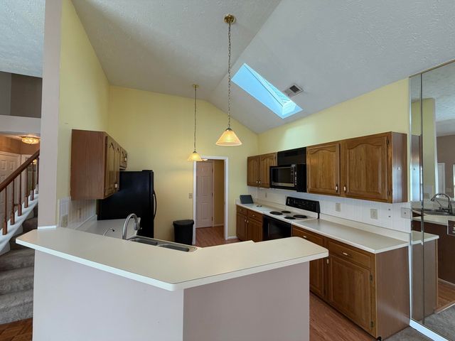1073 Hampshire Place Place, Florence, KY 41042