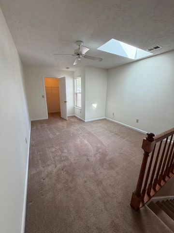 1073 Hampshire Place Place, Florence, KY 41042