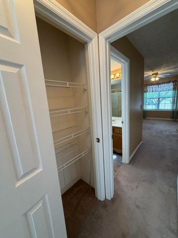 1073 Hampshire Place Place, Florence, KY 41042