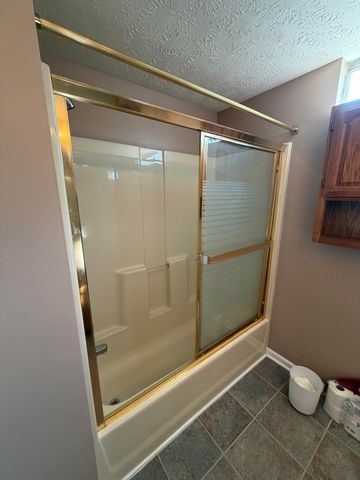 1073 Hampshire Place Place, Florence, KY 41042