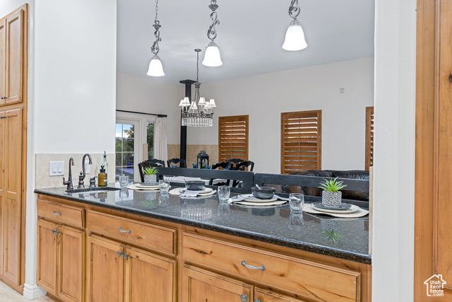 1021 W CHURREA DR, Washington, UT 84780