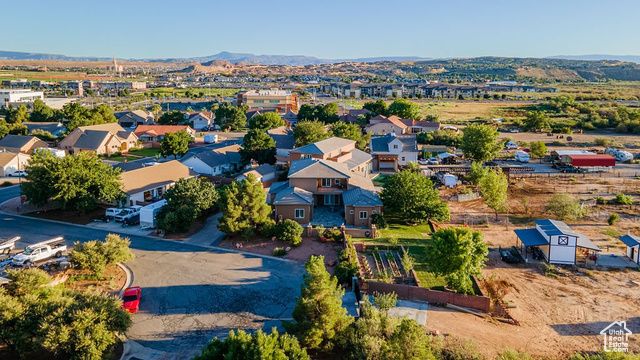 1021 W CHURREA DR, Washington, UT 84780