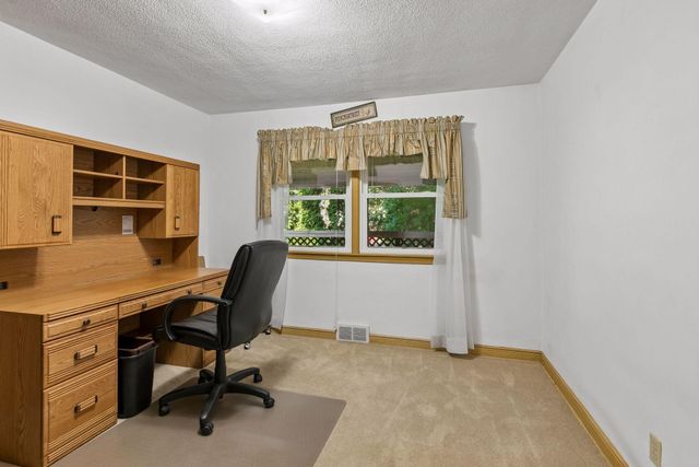 1937 Westwood Circle, Roseville, MN 55113