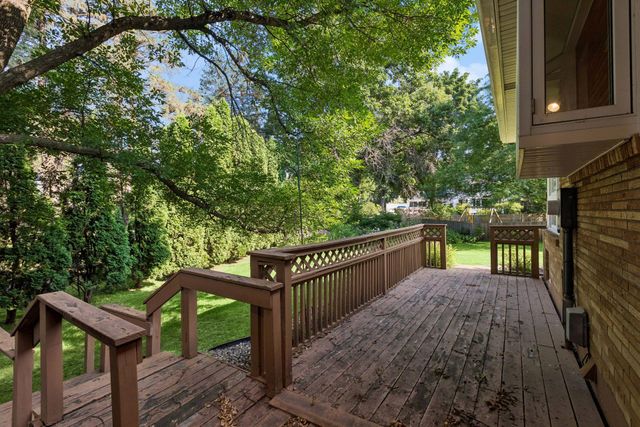 1937 Westwood Circle, Roseville, MN 55113
