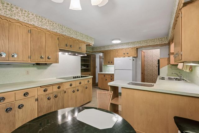 1937 Westwood Circle, Roseville, MN 55113