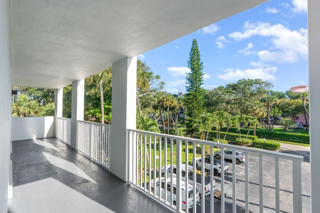 950 Ponce De Leon 3120, Boca Raton, FL 33432