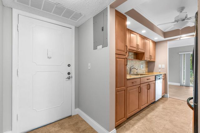 950 Ponce De Leon 3120, Boca Raton, FL 33432