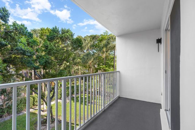950 Ponce De Leon 3120, Boca Raton, FL 33432