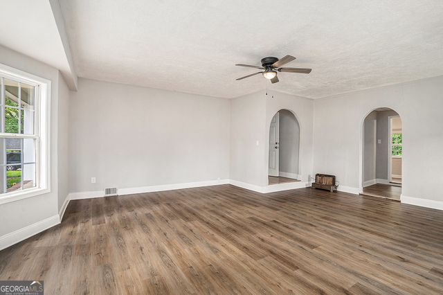 1132 Luther Drive SW, Mableton, GA 30126