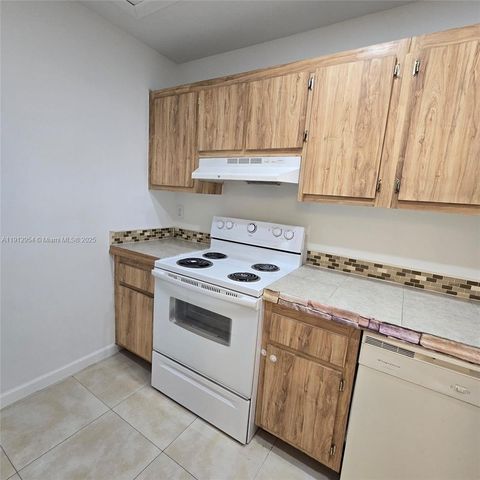 15332 SW 72nd St 6-24, Miami, FL 33193