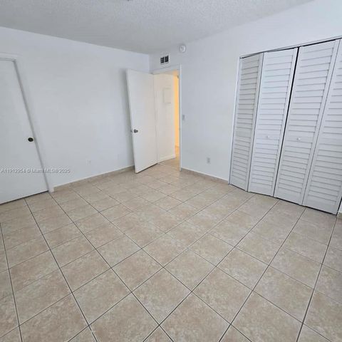 15332 SW 72nd St 6-24, Miami, FL 33193