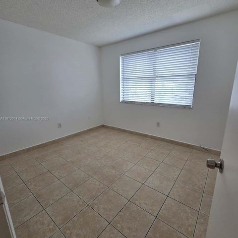 15332 SW 72nd St 6-24, Miami, FL 33193