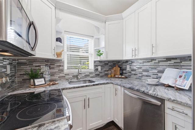 3136 10TH AVENUE N, St Petersburg, FL 33713
