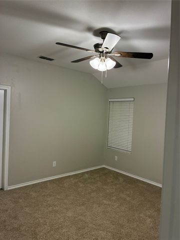 308 Triple Crown Lane, Ponder, TX 76259