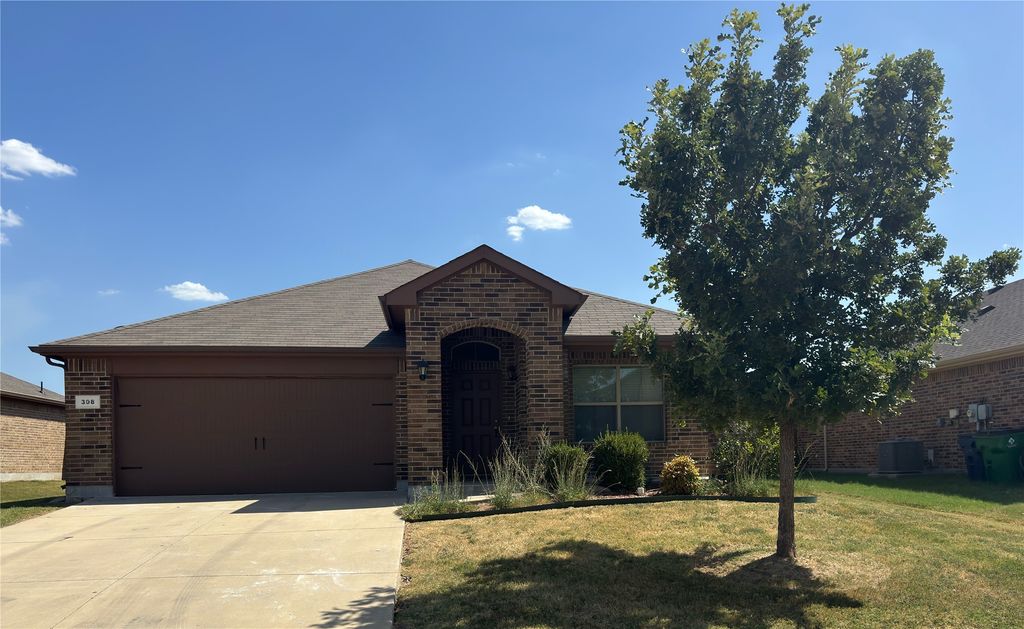 308 Triple Crown Lane, Ponder, TX 76259
