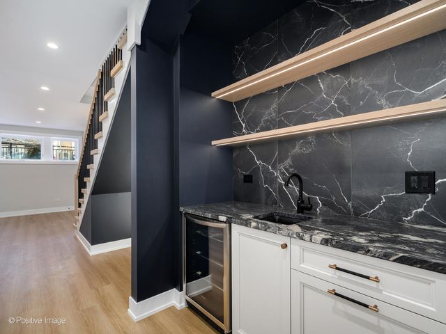 3047 N Christiana Avenue, Chicago, IL 60618