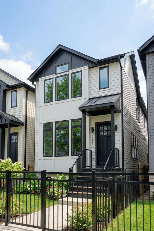 3047 N Christiana Avenue, Chicago, IL 60618